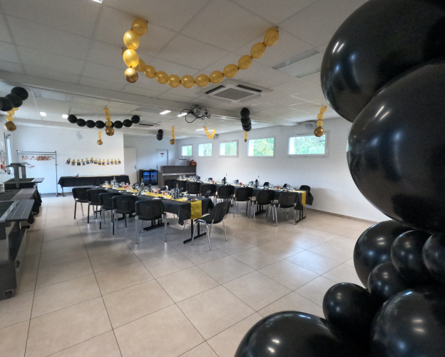 Décoration Anniversaire dans la salle du Vent d'Eden