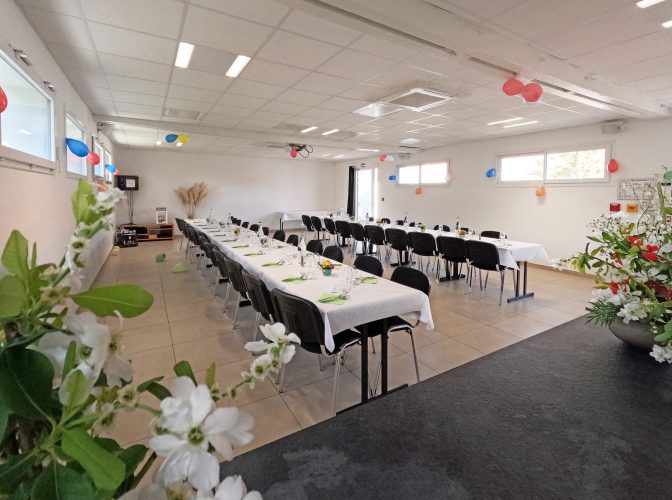 Anniversaire dans la salle du Vent d'Eden